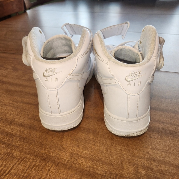 Nike Airforce 1 High Tops - Picture 5 of 5